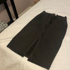 Universal thread long jean skirt with front slit